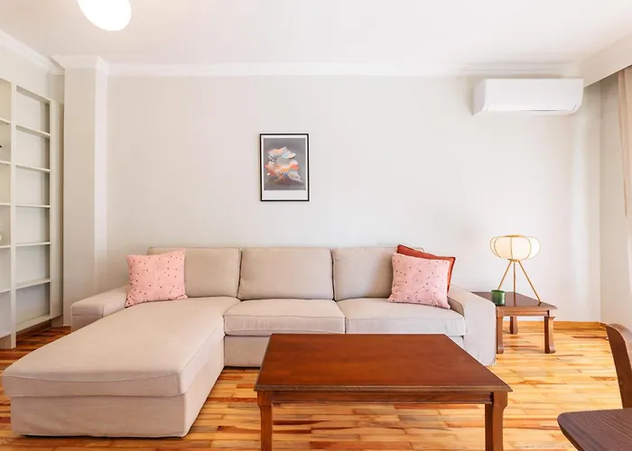 F & B Collection - Flat For 4